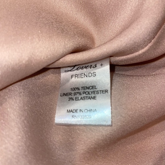 Revolve Lovers and Friends Beautiful Escape swing dress sur la plage size medium - Picture 11 of 12